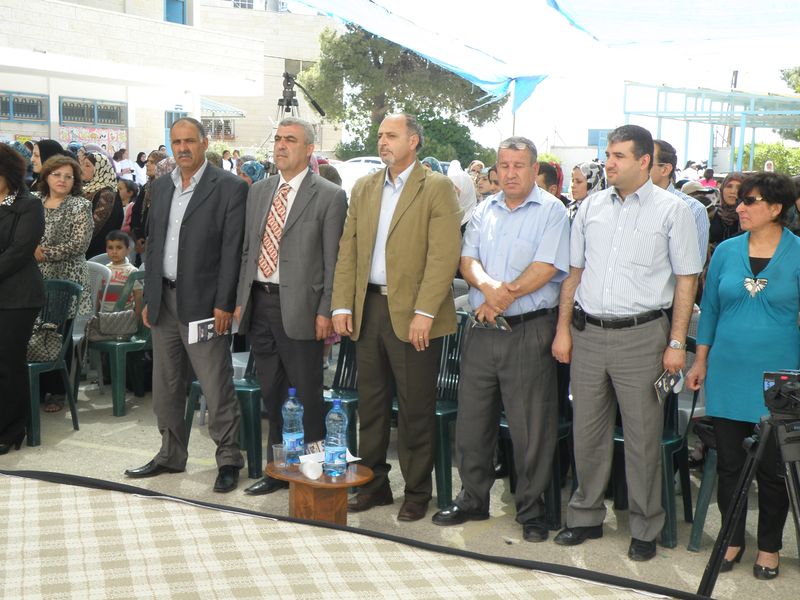 بلدية حلحول تشارك في احياء مهرجان صحة الفم والاسنان