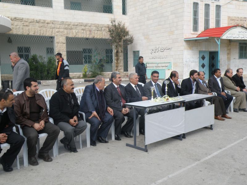 بلدية حلحول تنظم فعاليات الأسبوع الوطني للشباب في مدرسة الرشيد