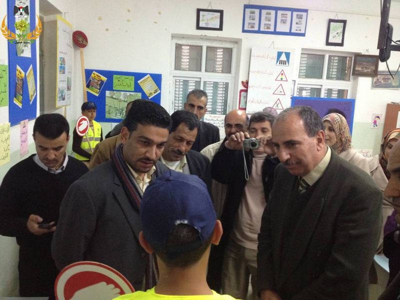 بلدية حلحول تشارك في افتتاح المعرض الختامي للسلامة المرورية