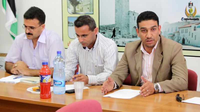 بلدية حلحول تستضيف ورشة عمل تعريفية لبرنامج “تطوير الأراضي وإدارة مصادر المياه في الضفة الغربية”