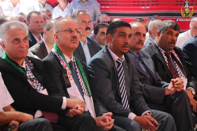 دولة رئيس الوزراء يفتتح مهرجان العنب الفلسطيني 2013 والذي تستضيفه بلدية حلحول في ساحتها