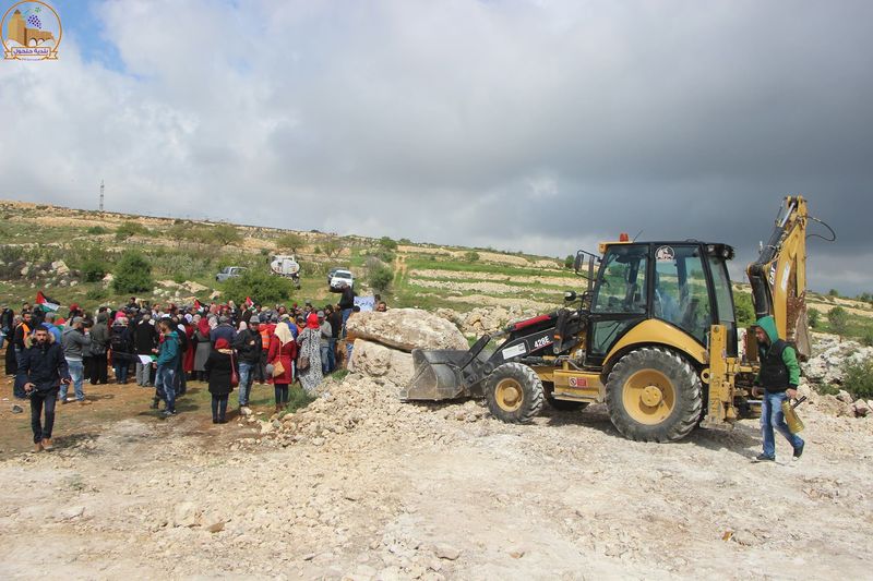 بلدية حلحول تشارك في فعالية يوم الأرض