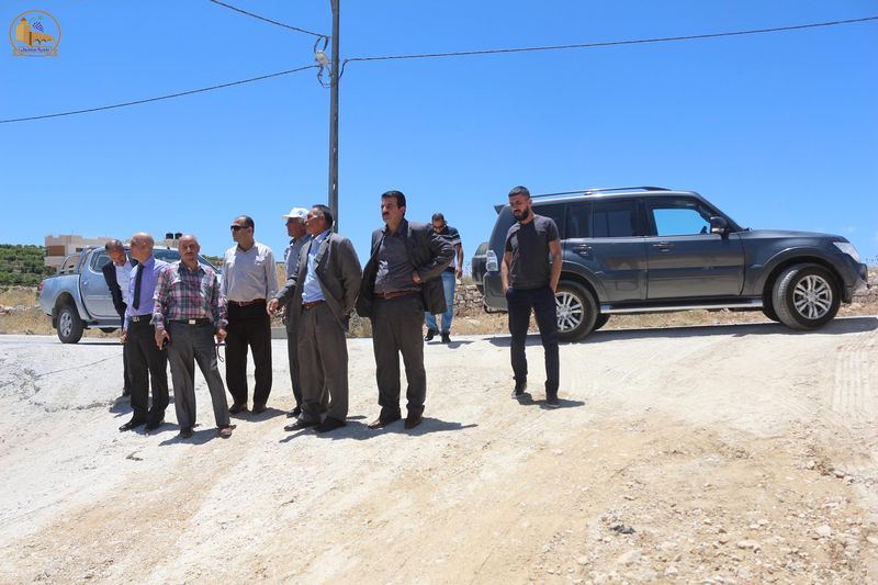 بلدية حلحول تقوم بجولة تفقدية على مشاريع المدينة