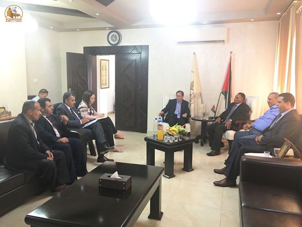 بلدية حلحول تستقبل السفير الروسي لدى دولة فلسطين