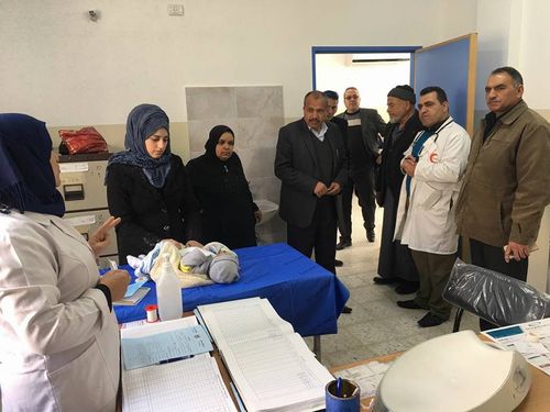 بلدية حلحول تقوم بجولة تفقدية لعيادة صحة شمال الخليل الجديدة
