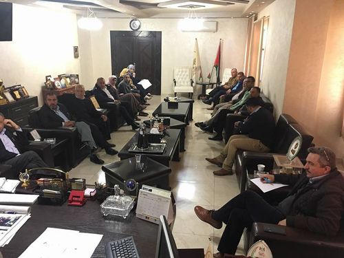بلدية حلحول تعرض النسخة الأولية من التقرير التشخيصي والاحتياجات لمدينة حلحول
