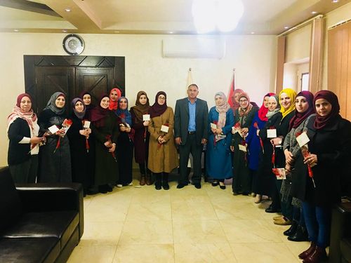 بلدية حلحول تكرم موظفاتها بمناسبة يوم المرأة العالمي