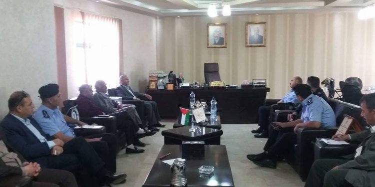 بلدية حلحول تستقبل ممثلين عن الاجهزة الشرطية