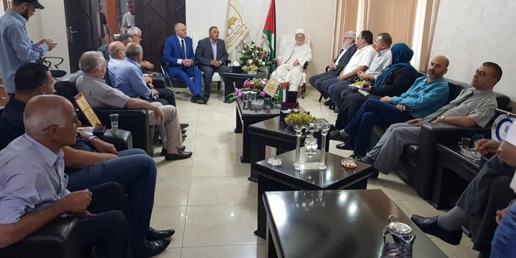 بلدية حلحول تستقبل سماحة الشيخ عكرمة صبري