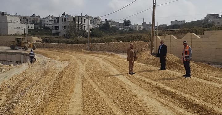 بلدية حلحول تقوم بجولة تفقدية على مشاريع المدينة
