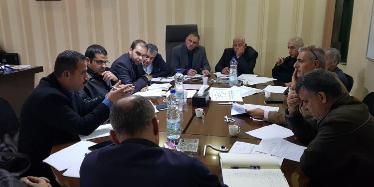 بلدية حلحول تعقد ” اجتماعا ” لمناقشة وإعداد موازنة البلدية للعام القادم ٢٠١٩