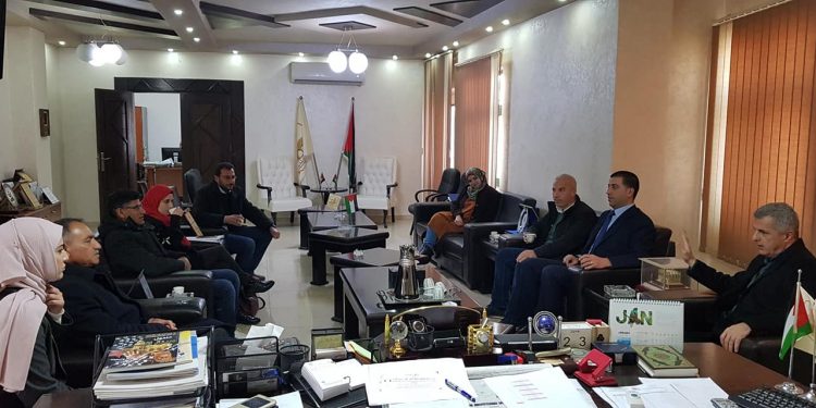 بلدية حلحول تستقبل “وفدا ” من صندوق تطوير وإقراض البلديات