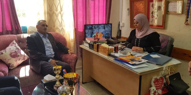 ::بلدية حلحول تقوم بجولة تفقدية لعدد من مدارس المدينة