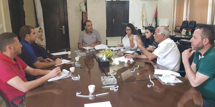 بلدية حلحول تعقد لقاءً مع اتحاد البلديات الهولندية