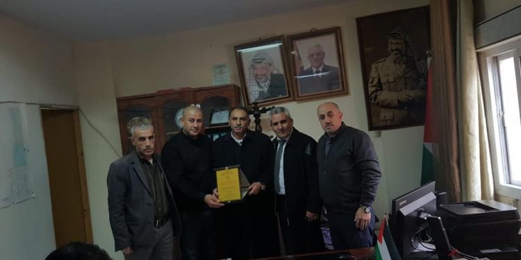 بلدية حلحول تقدم التهاني للأخ موسى هارون