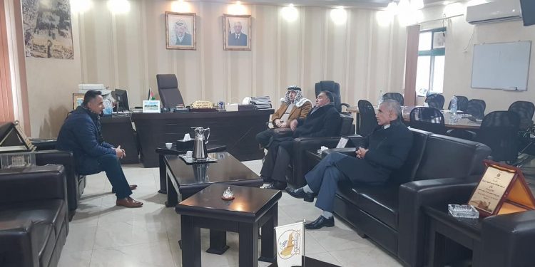 بلدية حلحول تستقبل مدير عام الحكم المحلي