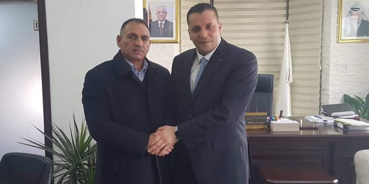 بلدية حلحول تعقد لقاءً مع رئيس هيئة تسوية الأراضي والمياه الأستاذ محمد شراكة