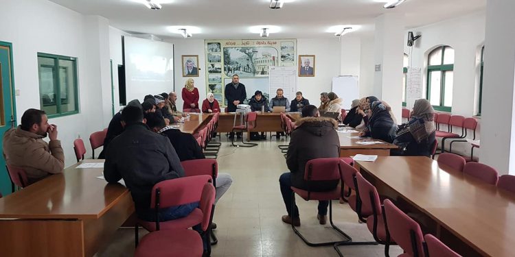 بلدية حلحول تستضيف ورشة عمل تشاركية حول إيجاد الفرص التسويقية