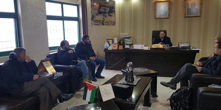 بلدية حلحول تستقبل ممثلين عن مكتب الاستشاريون