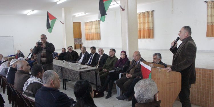 بلدية حلحول تشارك في حفل هيئة التوجيه الوطني والسياسي لتكريم متطوعي جمعية اكرام المسنين