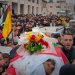 جماهير مدينة حلحول تشيع الشهيد محمد عمرو