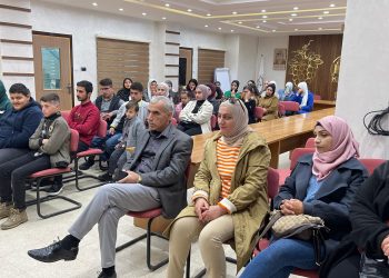 بلدية حلحول تستضيف ورشة حول الابتزاز الالكتروني
