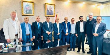 بلدية حلحول واتحاد الغرف التجارية الصناعية الزراعية الفلسطينية وغرفة تجارة وصناعة محافظة الخليل يبحثون تعزيز التعاون لخدمة التنمية المحلية